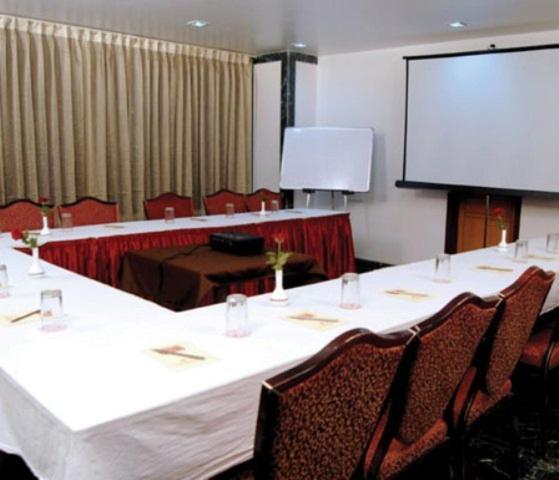 The Ambience Hotel Pune Dış mekan fotoğraf